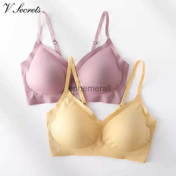 Sujetadores Sujetadores sexys sin costuras para mujer, ropa interior suave con realce de seda de hielo, belleza, espalda, ropa interior deportiva de una pieza, Bralette, sujetador para dormir YQ231101