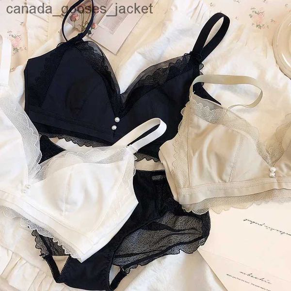 Sujetadores Simple Jelly Strip Bunny Cup Bra Briefs Traje Puerto suave sin anillo de acero Ajuste de recolección Ropa interior Lencería SetC24318