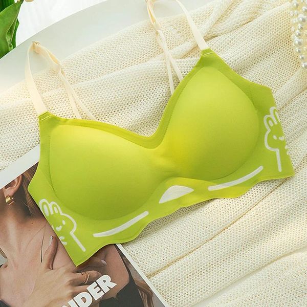 Bras Summer Traceless Ice Silk Girl Underwear sans anneau en acier