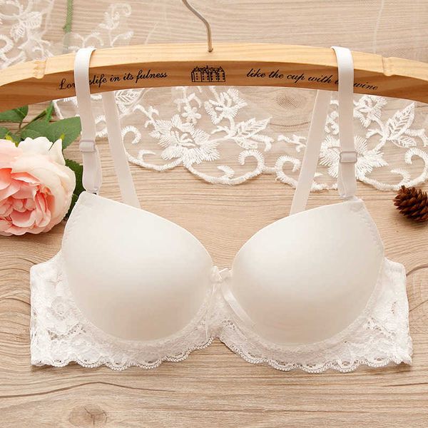 Bras White Color Doble Copa Doble Super Push Up Bra Reunión de la altura de la altura de la altura del pecho Partido Partido Partido para la fiesta para mujeres 32 34 36 A B P230417