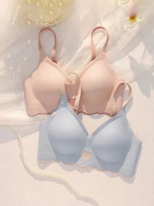 Bras Women's's Sweet and Light sous-vêtements Push-up confortable glace Silk Bra respirant simple sans fil disponible pour en gros