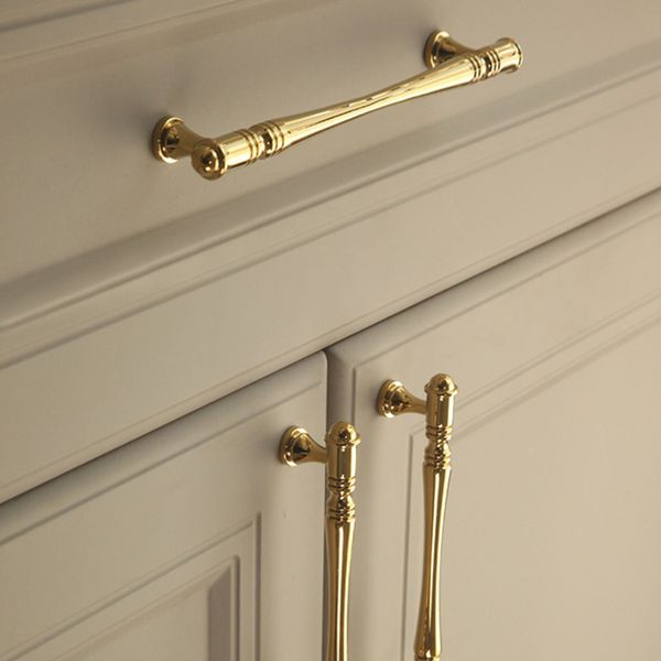 Armoire de meubles en laiton Handles de la garde-robe chromée commode de placard de tiroir de tiroir porte de cuisine tire la quincaillerie en or brillant