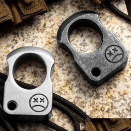 Brass Knuckles Kwaliteit Zelf High Defense Metal Knuckle Duster Finger Tiger Vrouw Anti Wolf Outdoor Cam Pocket EDC Tool Drop Lever Dhlst Dhlst