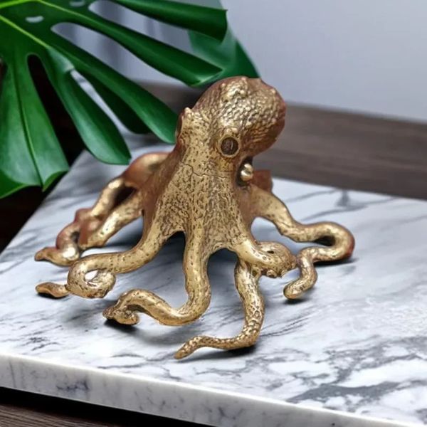 Brass Small Octopus Office Office Mini statues Lucky Household Decorations Innovative Design Encens Holder signifie richesse 240516