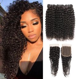 Brasileño Bundas de cabello humano rizado con cierre Jerry Curl Natural 3 Bundles con 4x4 Cierre de encaje 1028 pulgadas Remy Human Hair ExtE3281244