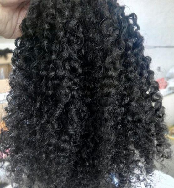 Brésilien Human Virgin Remy Remy Clip Curly Curly dans les cheveux Double Double Drawn Hair Extensions non transformées Natural Black Color1584442
