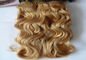 Paquetes brasileños de la armadura del pelo de la onda del cuerpo de la Virgen brasileña del rubio de la miel 100 del pelo humano que tejen 100gpiece 1026inch Remy Hair Extens3742871