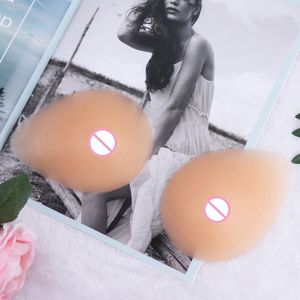 Forme mammaire faux seins nu Silicone souple en forme de goutte d'eau mastectomie prothèse Pad adhésif jouets pour adultes 230824