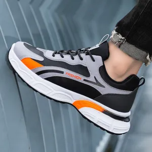 Chaussures de créateurs respirantes légères chaussures de randonnée confortables confortables non glissées pour hommes de sneaker usisting bon homme noir extérieur mec sport homme chaussure à lacets usine zm-bl8 906