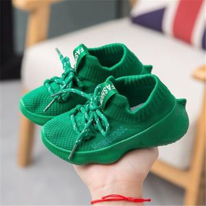 Chaussures pour enfants respirants Designer bébé baskets pour tout-petits enfants entraîneurs courent chaussures infantiles garçons filles chaussures Enfants