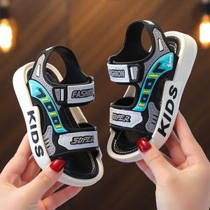 Ademende sportsandalen Zomer voor jongens Casual strandschoen comfortabel zachte soft soft soft schoenen mode niet -slip sandalia's 240423