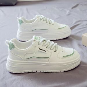 Ademvolle vrouwen hardloopschoenen lichtgewicht anti-slip vrouwelijke sportontwerpster wandelschoenen buiten zachte dames sneakers vaze mode ladyes tennis fabriek 880