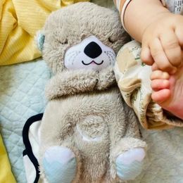 Respiration loutre Teddy jouets en peluche né illumination sensorielle lumière sonore apaisante dormir peluche bébé peluche amusant 240106