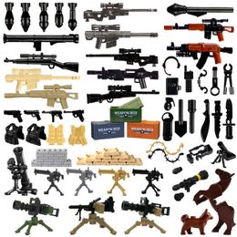 Briques militaire arme Pack pistolets ville Police Swat équipe soldat accessoire Base boîte Figure jouets WW2 armée MOC blocs de construction pièces Y1130