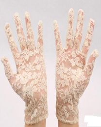 Soirée nuptiale Fête de mariage Sheer Lace Gants Costume de conduite mitaines Soirée Déguisement Bal Faveur de Noël blanc Ivoire noir 1100767