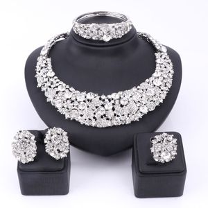 Bruids Gift Nigeriaanse bruiloft Afrikaanse kralen Mode Dubai Clear Crystal Sieraden Set Kostuum Design Party Diner Jurk