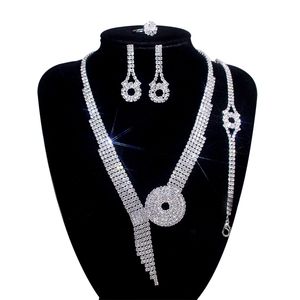 Bruids sieraden set Rhinestone edelsteen bruids bruidsaccessoires set volledige diamanten oorbellen ketting bracelet ring banket sieraden set