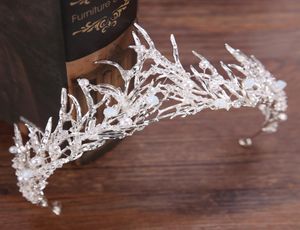 Bruids Zilveren KroonTiara Bruiloft Kroon Zilveren haaraccessoire Crystal Pearl Crown haaraccessoires optochtkroon kleine kroon6707111