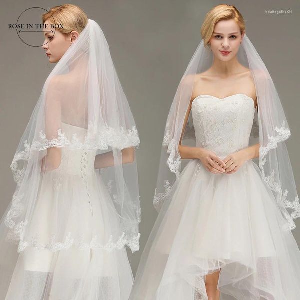 Veaux de mariée 1,5 mètres Ivoire blanc deux couches en tulle de tulle moule de bord de tulle avec des accessoires de peigne