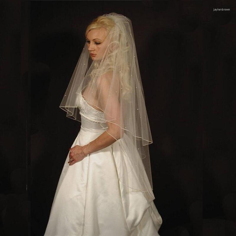 Bridal Veils 2 Warstwy Kości słoniowej satynowy krawędź krótka tiul w ślubie perły koraliki