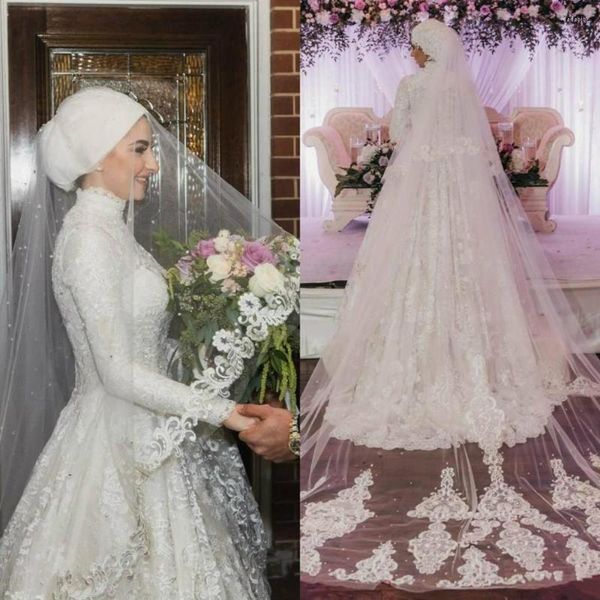 Voiles de mariée Arrivée Musulman Filet Dentelle Bord Une Couche Applique Perlée Mariage Mariée Wraps