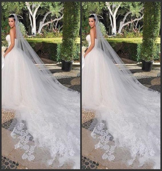 Voiles de mariée Kim Kardashian Nouveau Charme Blanc Ivoire One Tiered Cathedral Mariée Voile De Mariage Personnalisé 3 Mètres Lace3240713