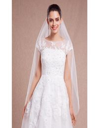 Voiles de mariée LAN TING BRIDE Onetier Cut Edge Wedding Veil Fingertip Coiffes avec 53 Appliques de perles 4724 en 120cm Tulle2024834