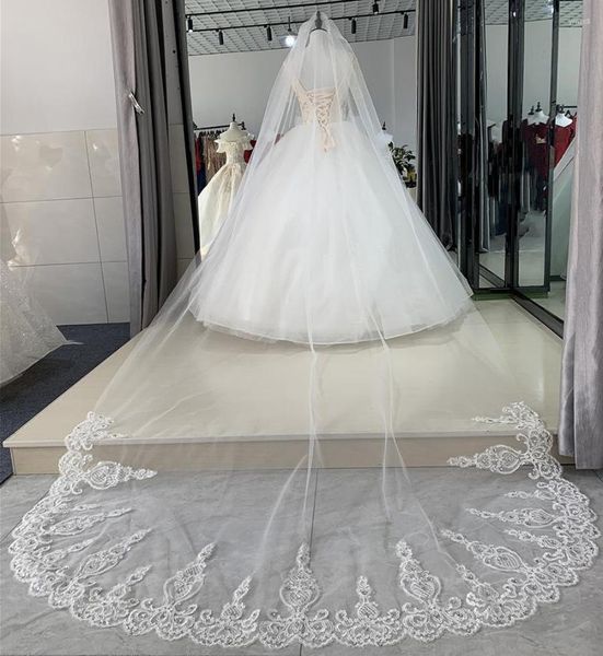 Veaux de mariée Real Pos Mariage Veil dentelle Edge avec peigne en métal 3m 4m 5m Longueur Cathédrale Accessoires 2023