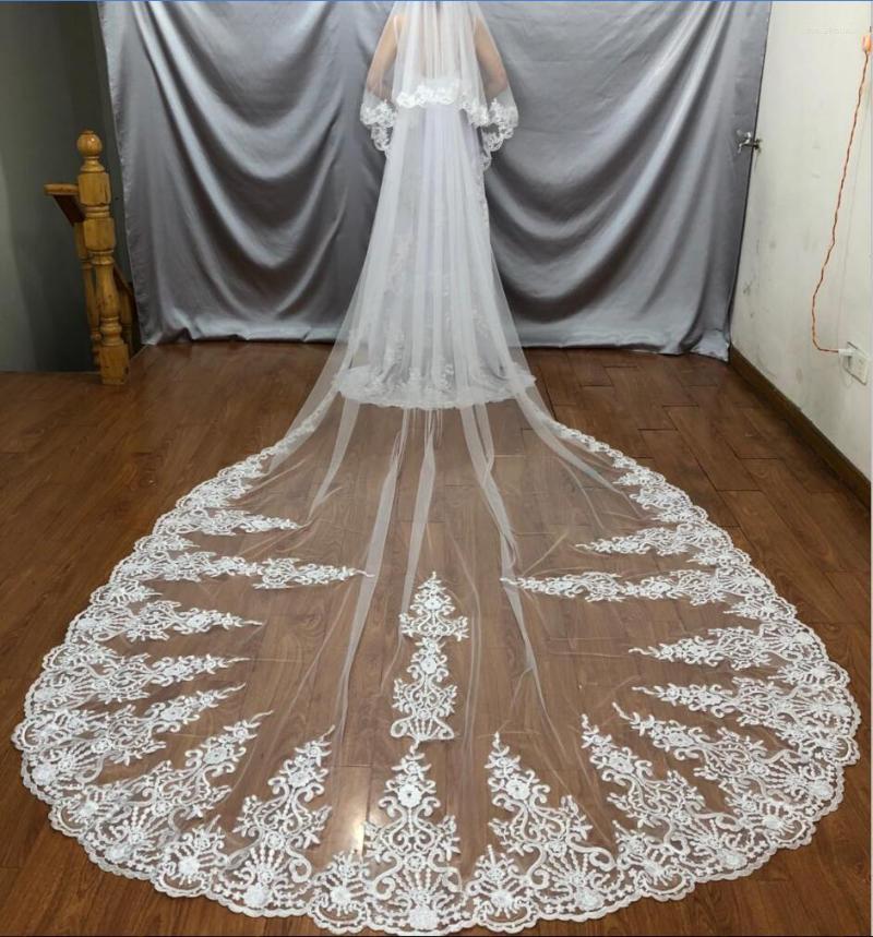 Brudslöjor två lager 400 cm lång bröllopslöja med spetsapplikationer vestido de noiva longo skräddarsydd elegant kam