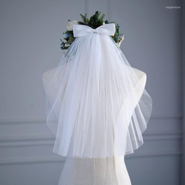 Voiles de mariée femmes robe de mariée voile une couche Tulle bord coupé accessoires avec nœud en Stock