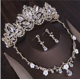 Bruid's Crown Hoofddeksels Bruiloft Accessoires Driedelige Koreaanse Gouden Ketting Oorbellen Set Luxe Designer Sieraden Dames Ringen 2019 Nieuw