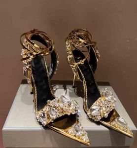Chaussures de robe de mariée Sandales 110 mm Femmes Pumps Tomf Sandale Strap miroir en cuir Crystal Stones Bijou pointu C5837182