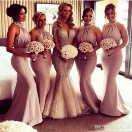 Bruidsmeisje 2023 Champagne -jurken Mermaid Halter Mouwloze kralen Chiffon Beach Plus Maat Wedding Guestjurken op maat gemaakte formele avondkleding