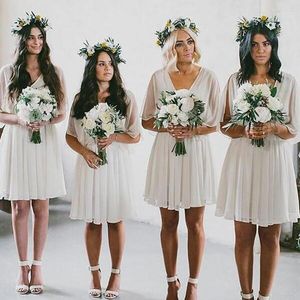 Bruidsmeisje jurk een lijn chiffon baljurk boven knie mini jurken avond prom feest wit v-hals mouwloos formeel