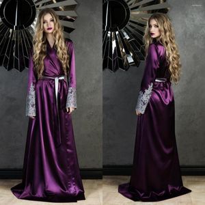 Robe de demoiselle d'honneur femmes Kimono Robes Satin léger Robe violet dentelle peignoir doux vêtements de nuit dames vêtements de détente