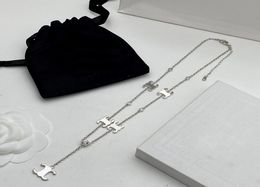 Bref designers Bracelet pour femmes Colliers de pendentif diamant Sliver Gold 2 couleurs Collier de bijoux bracelets marques chaîne lin221113007016