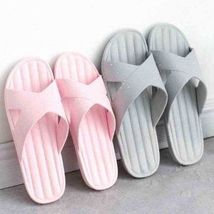 Korte zachte sole designer merk vrouwen sandalen buitenstrand flat vrouw glijbanen badkamer antislip paar slippers zomer nieuw 2022 j220716