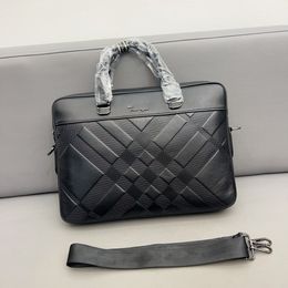 Aktetas Designer Tas Luxe laptoptas Streep Effen Kleur Ontwerp Grote capaciteit Lederen Aktetas Zakenlieden Tas Kerst Logistiek Levering Stofzak goed