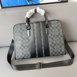 Aktetas designer tas Luxe laptoptas Effen kleur lettermetalen Ontwerp Grote capaciteit Leren aktetas herentas Kerstlevering Stofzak 5 kleuren mooi