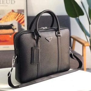 Porte-documents Luxurys Designers Sacs Porte-documents Hommes Business Package Hots Vente Sac d'ordinateur portable Sac à main en cuir Messenger Haute capacité devrait