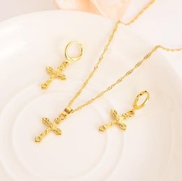 Bright 18 K Fine Solid Gol Gf Small Cross Pendants Chain-Oredings Sets Christian Jesus Cadeaux Bridal cadeaux Young8379880