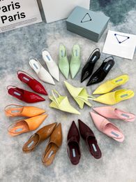Sandalias de mujer con punta de cuero brillante, zapatos de diseñador de tacón con forma especial multicolor con tamaños de empaque completos 34-41