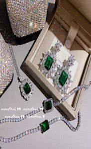 Briljante groene zirkoon oorbellen armband lichtgevende volledige diamant oorbel bloem kristal armbanden vrouwen bruiloft sieraden sets5677834