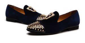 Britse zwarte modeontwerper metalen gesp schoenen Men Solid slip-on jurk bruiloft Loafers causale fluweel slippers schoenen y256