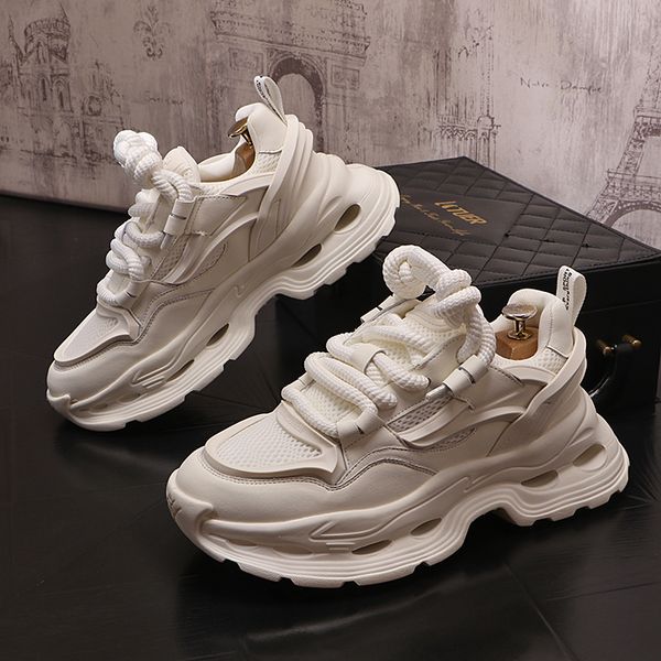 Diseñador británico con cordones Vestido de novia Zapatos de fiesta Primavera Otoño Transpirable Blanco Zapatillas casuales Punta redonda Parte inferior gruesa Conducción Mocasines para caminar Y188