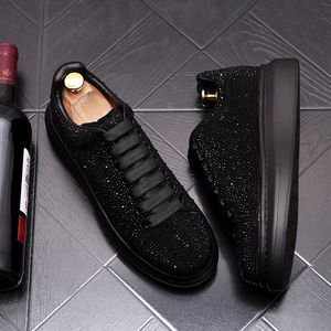 Britse ontwerpers diamantjurk trouwschoenen lente herfst business sport casual sneakers ademende ronde teen dikke bodem rijden wandelende loafers n154