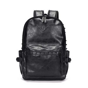 British Fashion Men Backpacks PU Leather Street Trend Rivets Backpacks Men Laptop Bags Hoge capaciteit Boek terugzak mannelijk 230411