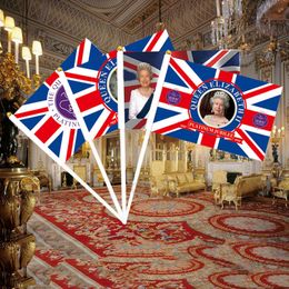 Anniversaires de la reine britannique agitant le drapeau 2022 Bannière de la reine Elizabeth II 70e anniversaire Drapeaux souvenirs britanniques avec mât BH6540 TYJ