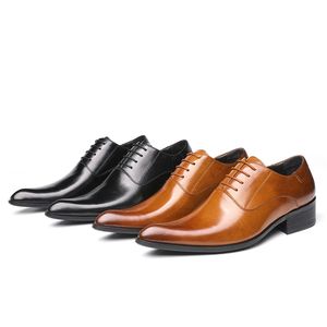 Britse stijl handgemaakte mannen oxford schoenen echte lederen veter jurk schoenen puntige teen feest brogue schoenen mannelijk