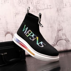 Britse stijl hoge top embroid trouwjurk sok schoenen lente herfst mannen dikke bodem ademend casual sneakers ontwerper ronde teen rijden wandelende loafers E214